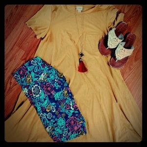 Lularoe Carly Dress- Medium